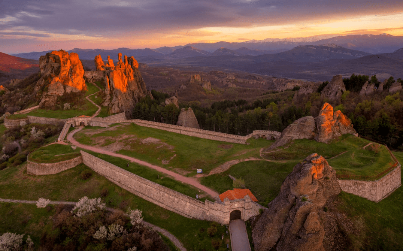 What Makes Belogradchik Fortress a Must-See in Northwest Bulgaria